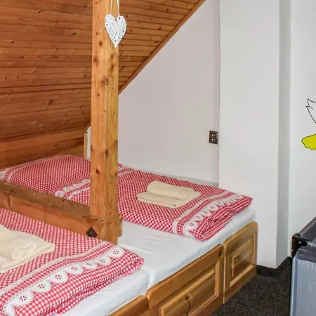 Dom wakacyjny Stunning In W Outdoor Swimming Pool Sauna And 4 Bedrooms *