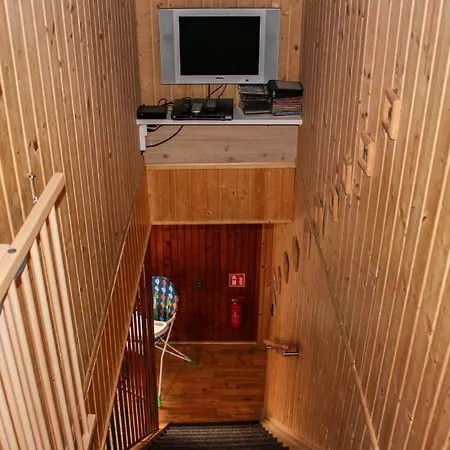 Stunning In W Outdoor Swimming Pool Sauna And 4 Bedrooms